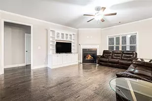 1053 Ruddy Duck Dr, Jefferson, GA 30549 - Photo 5