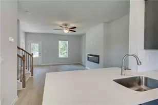 311 Daybreak Ln, Newnan, GA 30265 - Photo 9