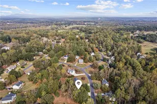 7030 Devon Dr, Cumming, GA 30028 - Photo 41