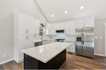 7030 Devon Drive, Cumming, GA 30028 - Photo 15