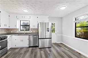 2998 Crooked Creek Rd NW, Kennesaw, GA 30152 - Photo 5