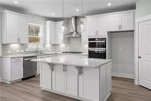 4715 Wilderness Trl, Flowery Branch, GA 30542 - Photo 15