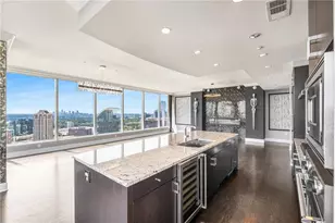 3630 Peachtree Road NE, Atlanta, GA 30326 - Photo 27