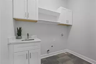 2415 Rugby Ave, Atlanta, GA 30337 - Photo 11