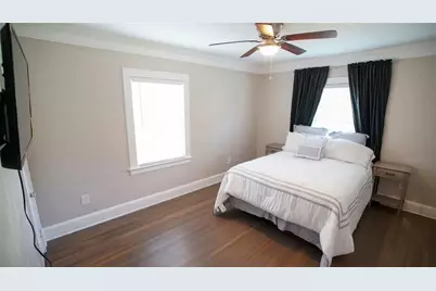 1074 Jefferson Avenue, East Point, GA 30344 - Photo 5