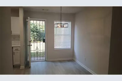 5677 Wind Gate Lane, Lithonia, GA 30058 - Photo 3