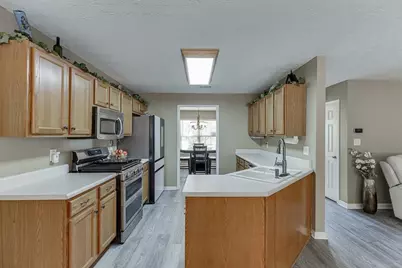 4693 Devencrest Lane, Buford, GA 30519 - Photo 17