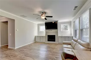 329 Winterset Cir, Hoschton, GA 30548 - Photo 11