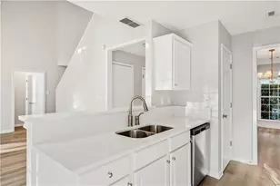 640 Arncliffe Ct, Johns Creek, GA 30005 - Photo 9