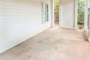 1485 Oglethorpe Run Ln, Suwanee, GA 30024 - Photo 17