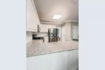 1485 Oglethorpe Run Lane, Suwanee, GA 30024 - Photo 5