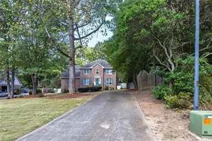 210 Hanarry Dr, Lawrenceville, GA 30046 - Photo 7