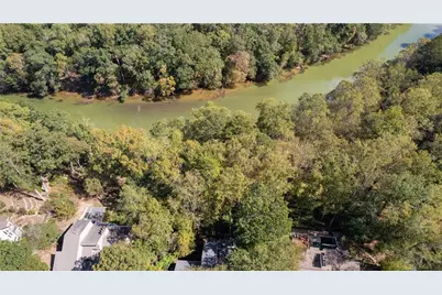 7315 Chattahoochee Bluff Drive, Atlanta, GA 30350 - Photo 41