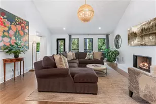 7315 Chattahoochee Bluff Dr, Atlanta, GA 30350 - Photo 13