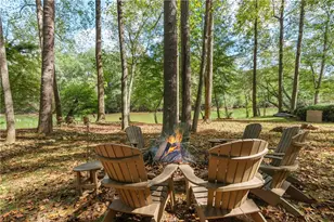 7315 Chattahoochee Bluff Dr, Atlanta, GA 30350 - Photo 5