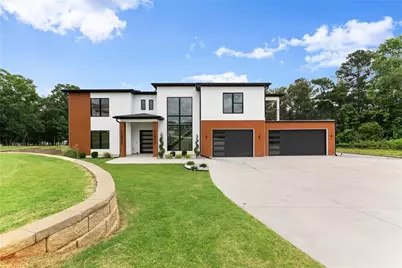 151 South Pointe Drive, Hartwell, GA 30643 - Photo 1