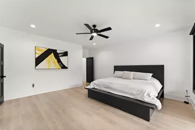 151 South Pointe Drive, Hartwell, GA 30643 - Photo 13