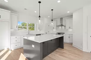 371 Kings Landing, Hapeville, GA 30354 - Photo 3