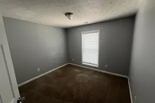 12022 Harbour Town Pkwy, Fayetteville, GA 30215 - Photo 11