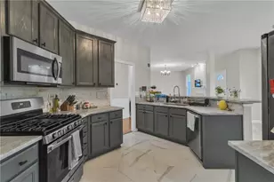 698 Deer Lake Trail, Stone Mountain, GA 30087 - Photo 11