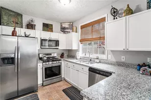 286 Windcroft Cir NW, Acworth, GA 30101 - Photo 3