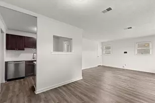 10 Burch Ave S, Newnan, GA 30263 - Photo 5