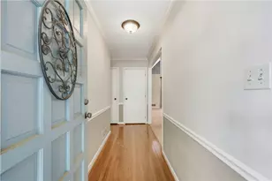 943 Park Hill Pl, Gainesville, GA 30501 - Photo 5