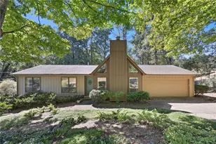 943 Park Hill Pl, Gainesville, GA 30501 - Photo 1