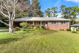 107 Southside Dr, Griffin, GA 30224 - Photo 1