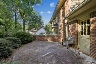 5189 Hidden Branches Cir, Dunwoody, GA 30338 - Photo 7