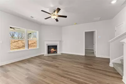 606 Walnut Creek Parkway, Pendergrass, GA 30567 - Photo 17