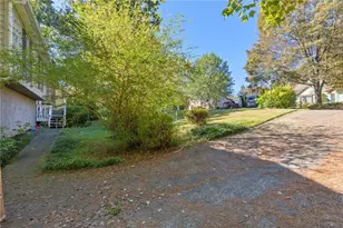 733 Creek Trl NW, Kennesaw, GA 30144 - Photo 3