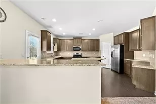 1566 Wilson Manor Circle, Lawrenceville, GA 30045 - Photo 9