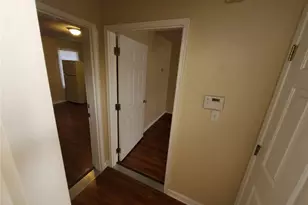 5450 Twin Lakes Dr, Atlanta, GA 30349 - Photo 29