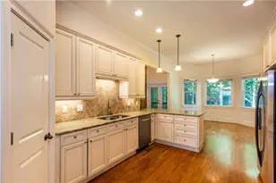 2240 Palmour Ct, College Park, GA 30337 - Photo 9