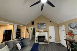 7030 Kingston Ln, McDonough, GA 30253 - Photo 5