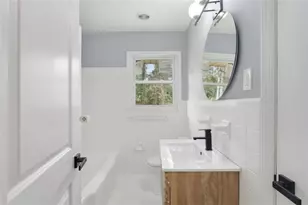 1971 Honeysuckle Ln SW, Atlanta, GA 30311 - Photo 13