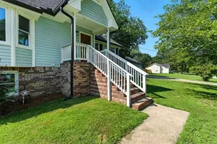 902 N Lassetter Circle N, Villa Rica, GA 30180 - Photo 7