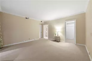 2734 Peachtree Rd NW, Atlanta, GA 30305 - Photo 13