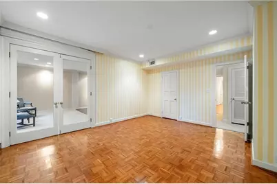 2734 Peachtree Road NW #C-404, Atlanta, GA 30305 - Photo 7