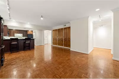 2734 Peachtree Road NW #C-404, Atlanta, GA 30305 - Photo 3