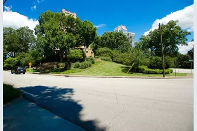 2734 Peachtree Road NW #C-404, Atlanta, GA 30305 - Photo 13