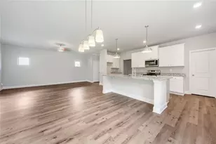 2945 Vinca Dr, Buford, GA 30519 - Photo 5