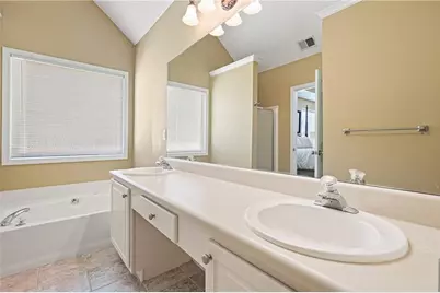 2404 Pondside Court NE, Marietta, GA 30062 - Photo 15