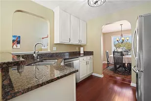 2404 Pondside Ct NE, Marietta, GA 30062 - Photo 5