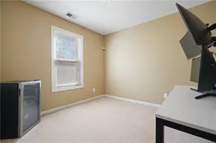 2404 Pondside Ct NE, Marietta, GA 30062 - Photo 19