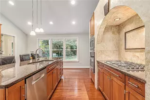 3600 Cedar Knoll Dr, Roswell, GA 30076 - Photo 5