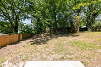 450 Paines Avenue NW, Atlanta, GA 30318 - Photo 15