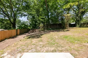 450 Paines Ave NW, Atlanta, GA 30318 - Photo 15