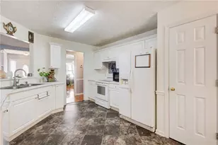 230 Forest Brook Dr, Covington, GA 30016 - Photo 11